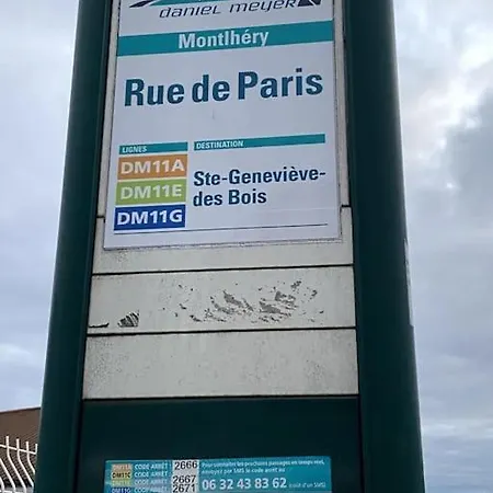 Le 17 Pres De Paris * Montlhéry